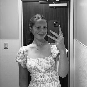 Meet your Posher, Emma